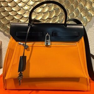 💯AUTH PRE-LOVED LUXURY HERMES TOILE CANVAS/LEATHER HERBAG 31 SHOULDER BAG🔥🔥🔥
